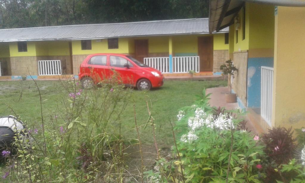 Hostal Henrry'S Hotel Mindo Luaran gambar